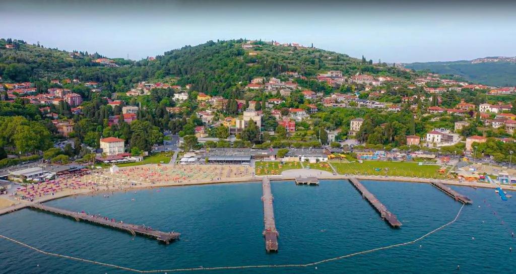 Apartma Jadran Portorose Esterno foto